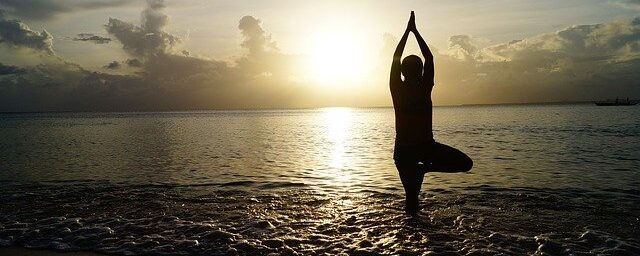 the image of healthy way of singing