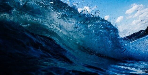 「群青色」の海のイメージ
