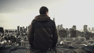 「ありふれた人生」という曲に感じる苦悩のイメージ