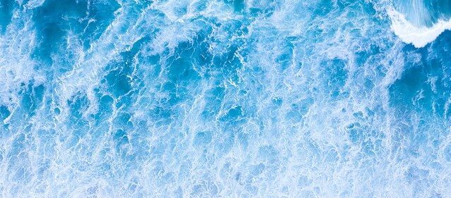 彼を染める海の青のイメージ